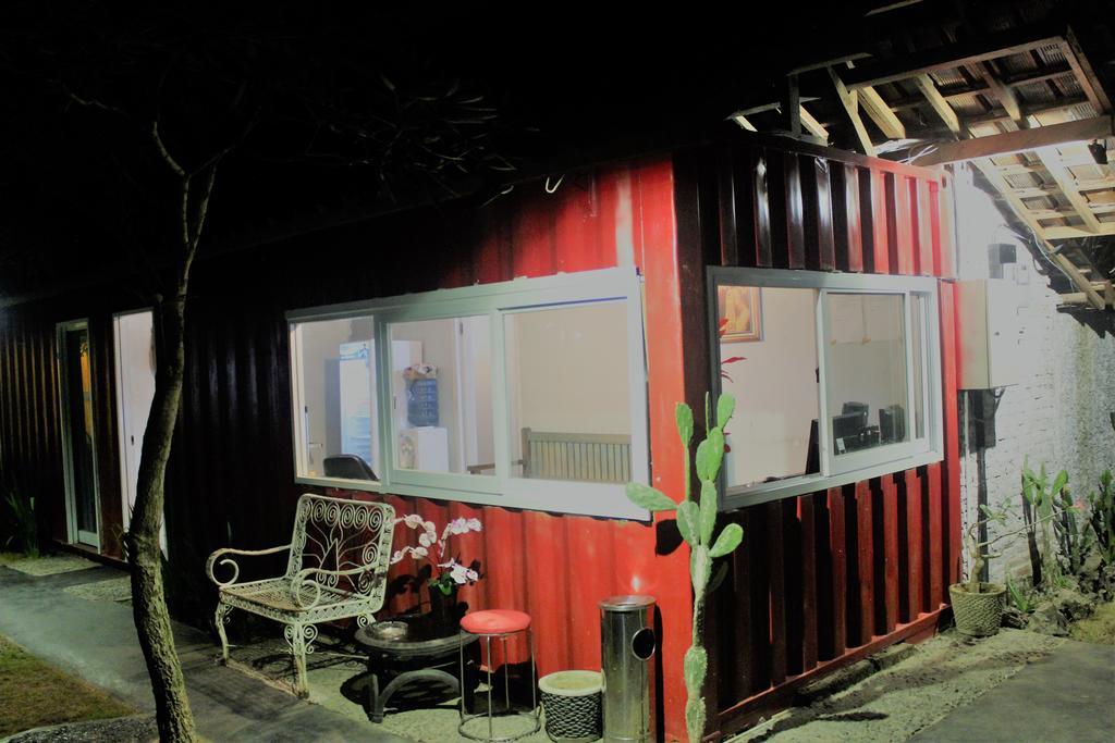 Kubu Container Hotel Uluwatu Екстериор снимка